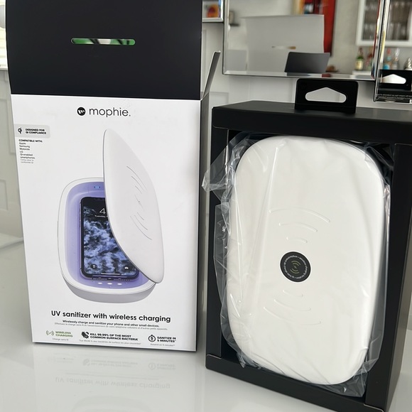 NEW Mophie UV sanitizer with wireless charging - Picture 3 of 4